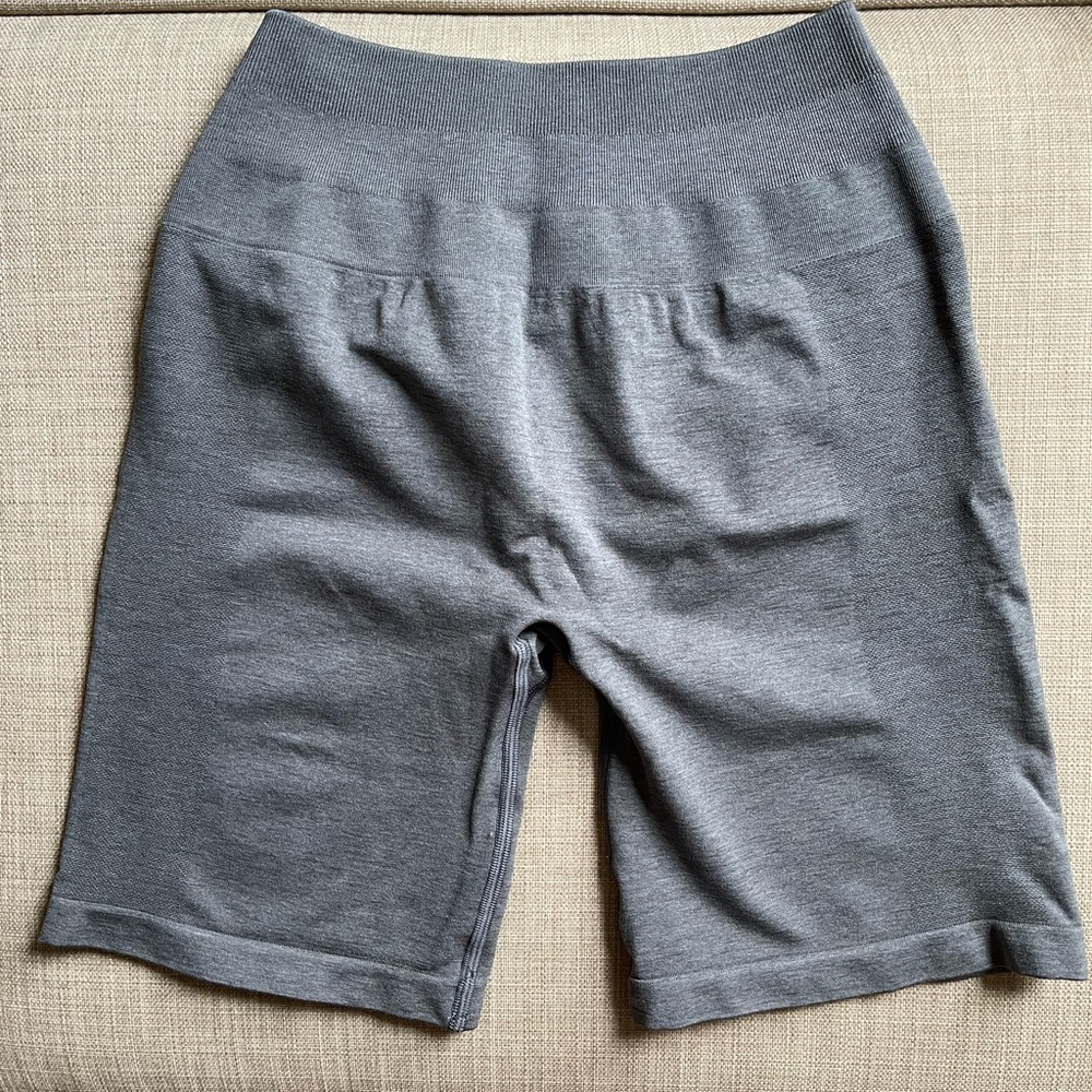 Alphalete amplify bike shorts